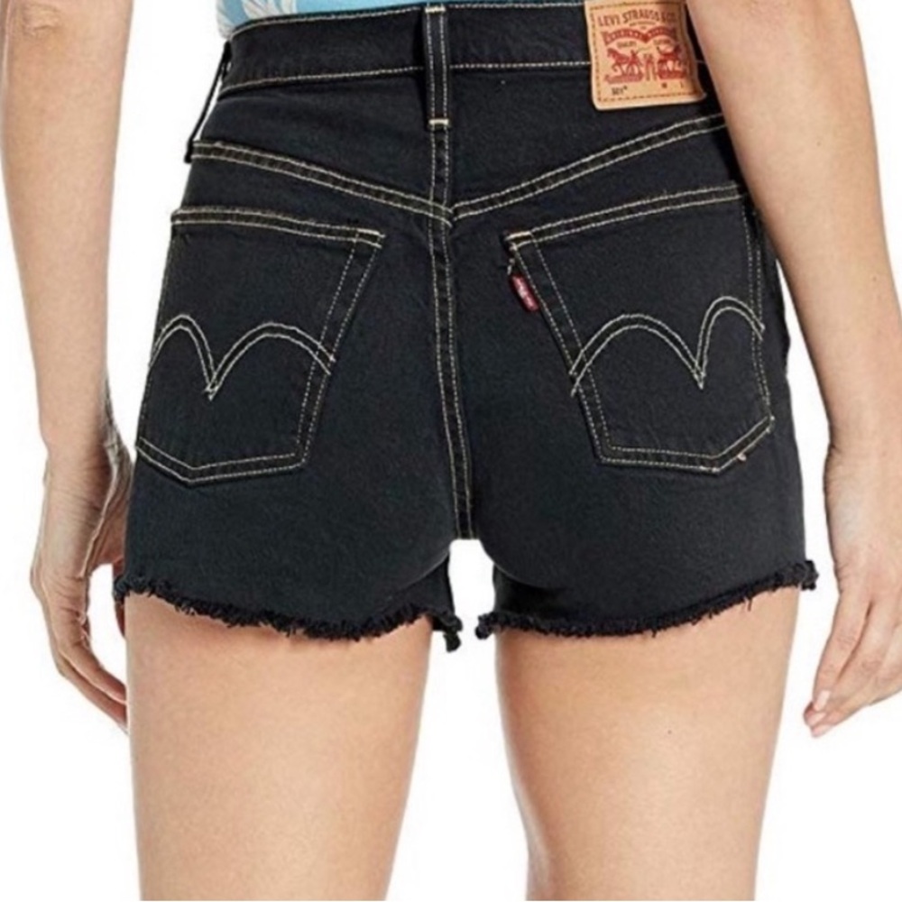 Levi’s 501 shorts size 31
